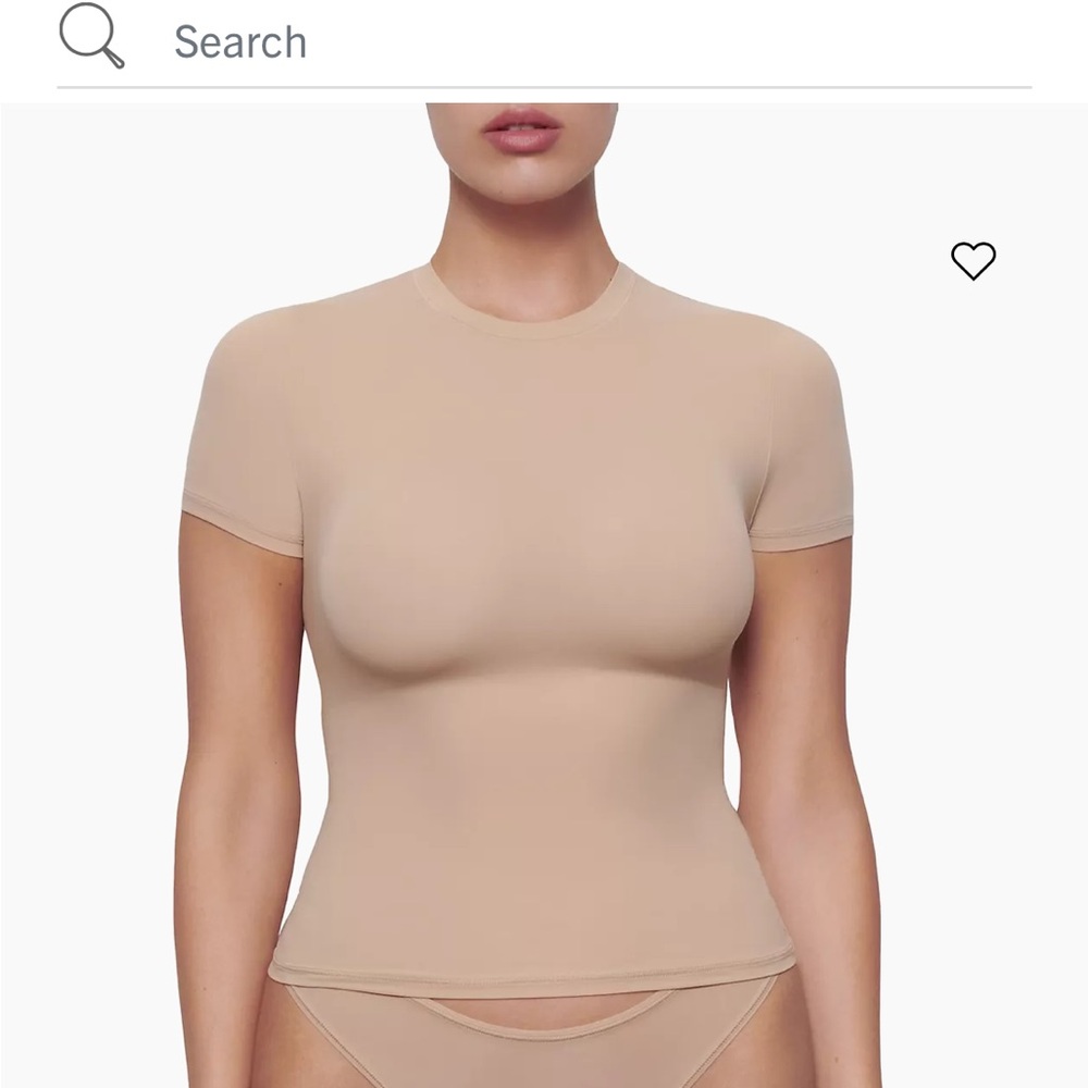 nude skims fits everybody tee
